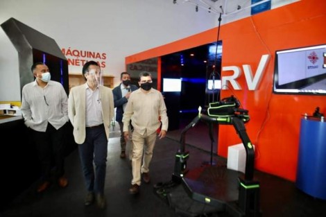 Este martes el Gobernador realizó un recorrido en las instalaciones y las salas con actividades interactivas dedicadas al aprendizaje de la niñez y juventud veracruzana.  



