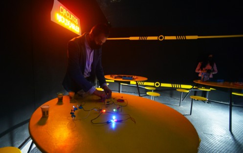 Para dar a conocer al público en general las mejoras que se realizaron en el Museo Kaná de Ciencia y Tecnología, en Xalapa, el cual reabrirá sus puertas el próximo 22 de mayo, el director general del Consejo Veracruzano de Investigación Científica y Desarrollo Tecnológico (COVEYCIDET), Darwin Mayorga Cruz, ofreció una rueda de prensa y recorrido a medios de comunicación locales.