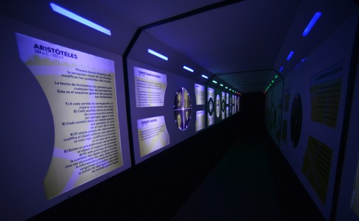 Para dar a conocer al público en general las mejoras que se realizaron en el Museo Kaná de Ciencia y Tecnología, en Xalapa, el cual reabrirá sus puertas el próximo 22 de mayo, el director general del Consejo Veracruzano de Investigación Científica y Desarrollo Tecnológico (COVEYCIDET), Darwin Mayorga Cruz, ofreció una rueda de prensa y recorrido a medios de comunicación locales.