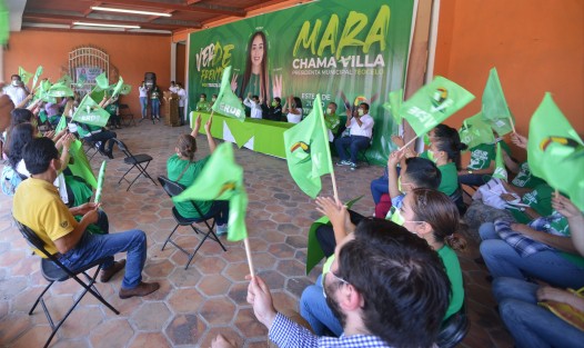 Mara Chama
 Villa inició su campaña rumbo a la alcaldía de #Teocelo. Al magno evento  asistió el Presidente estatal del Partido Verde Ecologista ( PVEM ), Marcelo Ruiz Sánchez; Inés Martínez Tecatl, candidata a diputada por el Distrito 9, Coatepec; y algunos simpatizantes  del partido, con el fin de conservar las medidas de sanidad.
