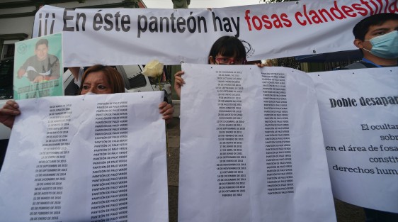 Colectivos de búsqueda de personas desaparecidas conformado por madres y familiares marcharon desde el panteón Palo Verde, monumento a la madre y Plaza Lerdo para exigir a la Fiscalía y al Gobierno del Estado, no cese en la búsqueda de los desaparecidos.