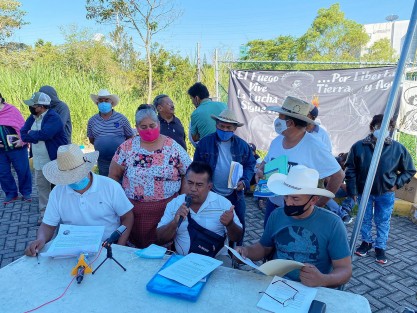 Campesinos tomaron las instalaciones de CONAGUA como parte de la acción global contra megaproyectos y en defensa del agua. Permanecerán en plantón hasta el viernes.