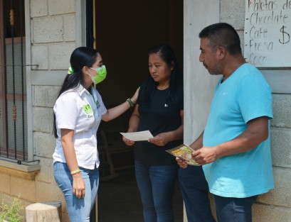 Casa por casa ,Mara Chama Villa, candidata del Partido Verde Ecologista a la alcaldía de Teocelo, continúa su paso firme hacia el triunfo para el 6 junio. Recorrió la colonia Higueras y sus alrededores,  donde fue bien recibida por la ciudadanía. 