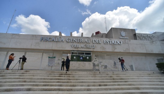 Pese a estar citado para comparecer por la acusación por falsificación de documentos, Miguel Ángel Yunes Márquez, candidato deshabilitado para contender por la alcaldía de Veracruz, no se presentó a los juzgados  este martes. 