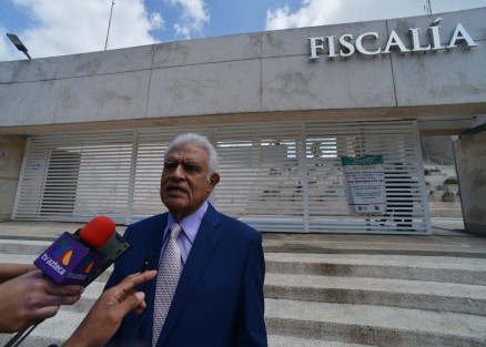 El abogado de Virginia Roldán, quien interpuso la denuncia, Jorge Reyes Peralta, dijo que Yunes Márquez podría ser detenido, si las pruebas presentadas son suficientes y así lo determina el juez de control.