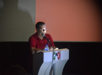 El dirigente estatal del PRI, Marlon Ramírez Marín, anunció que se presentaron dos denuncias penales en contra del partido Morena, por usar recursos públicos en favor de la campaña del candidato Ricardo Ahued.