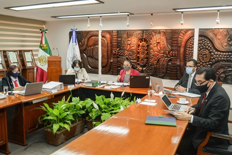 La Secretaría de Administración y Finanzas presentó al pleno del CUG la cifras que sustentan el dictamen favorable, correspondiente a los presupuestos modificados de 2020 y marzo 2021.  