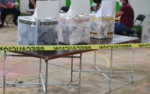 En la comunidad de La Concha, municipio de Jilotepec, las elecciones se llevaron a cabo en calma y con una copiosa votación cerca del cierre de casillas.