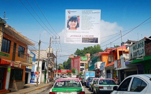 En diversos puntos fue colocado el cartel de la búsqueda de la menor; se le pide al público en general que en caso de tener información útil para dar con su paradero, comunicarse a los teléfonos que se indican en el aviso.
