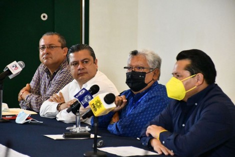 En conferencia de prensa los dirigentes de la alianza 