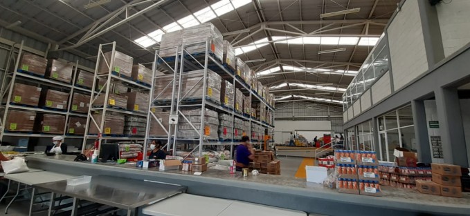 El Banco de alimentos Maná, informó que debido a el aumento en desempleo la demanda de sus servicios se ha incrementado en un 30 %.  Ellos recuperan alimentos de comercios para otorgarlos a familias de escasos recursos a cambio de una pequeña cuota.