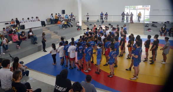 En el gimnasio  de luchas Asociadas de H. Ayuntamiento de Xalapa se realizó el torneo  de invitación  <em>Talento Deportivo</em>, donde participaron  varias escuelas de lucha Olímpica, entre éstas: Yaocihualtl, Aztecas, Cherokees, Leones de San Bruno y Club Eros.