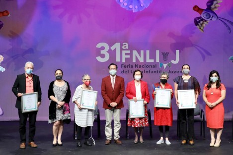 En evento encabezado por el gobernador Cuitláhuac García Jiménez fue inaugurada la trigésima primera Feria Nacional del Libro Infantil y Juvenil, que del 9 al 18 de julio llegará a todo el público en modalidad virtual, con más de 100 actividades diseñadas en torno a la conservación del medio ambiente, la inclusión y la equidad de género.
