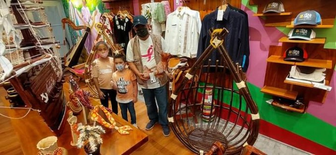 Durante la presente pandemia, además de adquirir estas y otras artesanías y productos de nuestro municipio en la tienda en la ciudad de Boca del Río, puedes acceder a https://tiendaveracruz.com/ desde la que se apoya  a los artesanos y productores del Estado de Veracruz y en particular del municipio de Teocelo, gracias a la iniciativa del Gobernador, Ing. Cuitláhuac García Jiménez y del Secretario de Gobierno, Ing. Eric Patrocinio Cisneros Burgos.