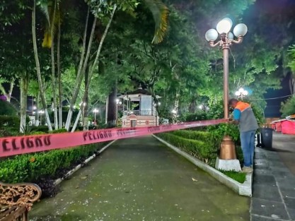 Como parte de la Campaña Estatal Preventiva Contra la Tercera Ola de contagio por COVID-19, y de la Estrategia Municipal para la reducción de la movilidad, en Teocelo, Ver. se lleva a cabo el acordonamiento del Parque Revolución.  Se le comunica a la ciudadanía y exhorta  respetar estas medidas y disposición que tienen como fin evitar la aglomeración y congregación de personas en espacios públicos. 
