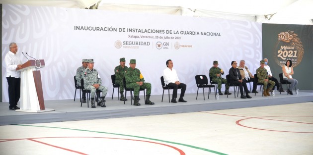 Pese a que en sus declaraciones sobre la visita del Presidente Andrés Manuel López Obrador a la entidad, el delegado de programas, Manuel Huerta, refiriera que por la veda impuesta por el INE, no habría inauguraciones, el acto en el Cuartel de la Guardia Nacional fue tal cual, una inauguración. 
