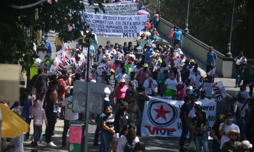 Se quejan de que el Gobierno Municipal continúa con la represión en su contra. Dijeron que su marcha llegará a la oficina de Derechos Humanos de la capital del estado. 