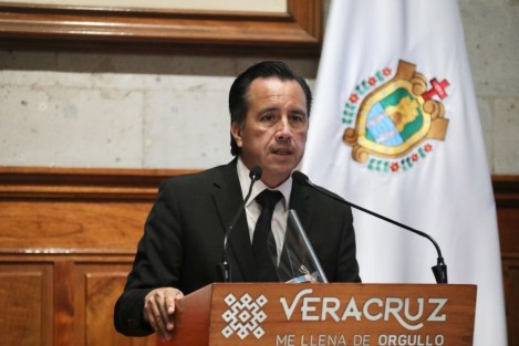 La información es reservada, sin embargo ambas líneas de investigación se mantienen abiertas por parte de la Fiscalía, dijo el mandatario estatal.
