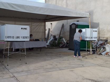 La afluencia de votantes es muy escasas en las primeras horas, alentada, según funcionarios de casillas, por la falta de promoción de las nuevas ubicaciones que correspondían a cada ciudadano, pues las mismas se redujeron respecto a los pasados comicios. 