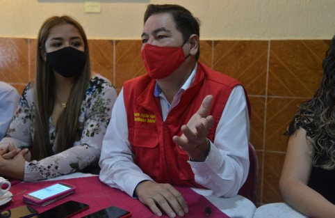 El coordinador estatal del Partido del Trabajo (PT), Vicente Aguilar Aguilar, igual que otros líderes políticos no considera un derroche de dinero la consulta popular, sino un buen ejercicio de democracia que debería realizarse más seguido y consultar si el presidente Andrés López Obrador debería seguir en el poder.