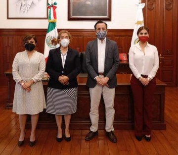 A través de sus redes sociales el Gobernador Cuitláhuac García se congratuló de que magistrados y magistradas del Poder Judicial, en especial a los Consejeros de la Judicatura, se van a apegar a un plan para eficientar sus recursos, en el cual destaca la homologación de las prestaciones que reciben los magistrados.  