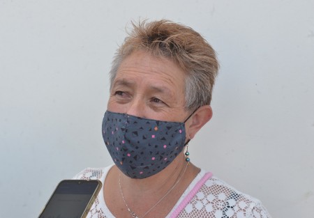 La señora Etelvina Garfias, madre de July, declaró que su hija fue detenida injustificadamente; además que fue golpeada y torturada desde su detención. El día de su detención estuvo trabajando con su padre y hay testigos de eso solo que el juez no ha querido escuchar a los testigos.