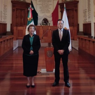 Magistrada Isabel Inés Romero Cruz, Presidenta del Tribunal Superior de Justicia y del Consejo de la Judicatura del Estado, anunció la implementación del Plan de Eficiencia de Recursos y Austeridad 2021, destaca la disminución voluntaria de los salarios en un 20 a 30 por ciento de 31 de los 35 Magistrados que integran el Poder Judicial, medida celebrada por el Gobernador Cuitláhuac García.