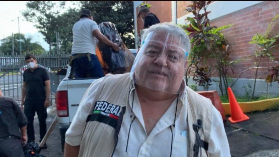 La vacunación para la población de 18 a 29 años que estaba originalmente programada para realizarse a partir del próximo martes, tendrá un retraso de uno o dos días, informó el Delegado de Programas para el Desarrollo, Manuel Huerta Ladrón de Guevara.