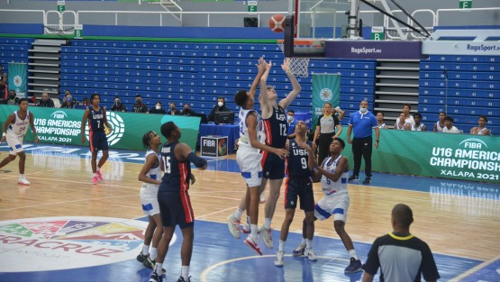 Continúa el Campeonato FIBA Sub-16 de las Américas. En resultados de esta jornada con marcador de 133 a 74 el equipo de Estados Unidos venció al de República Dominicana 