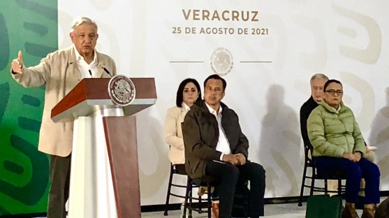 El Presidente Andrés Manuel López Obrador pidió a los afectados por el huracán Grace tener confianza en su gobierno, de que los apoyos se entregarán adecuadamente. Se hará un censo al igual que se hizo en Tabasco, dijo, y el apoyo no será por un importe determinado, sino por lo que sea necesario. 