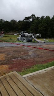 En redes sociales el Gobernador Cuitláhuac García confirmó la caída de un helicóptero de la Marina en Agua Blanca Iturbide, Hidalgo, en el cual viajaba el Secretario de Gobierno, Eric Cisneros, quien al igual que los demás tripulantes están a salvo, sólo con golpes leves. 