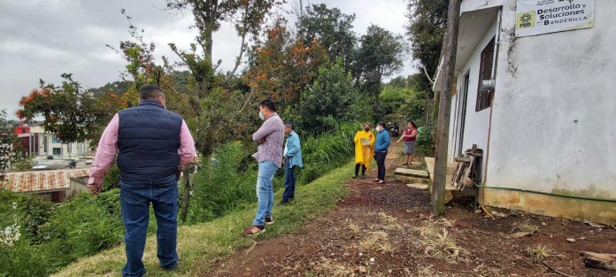 El día de hoy en Banderilla, Ver., continuaron con los trabajos de limpieza y supervisión de daños provocados por el paso del huracán Grace en ese municipio. 