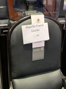 A través de un comunicado leido durante la Sesión Constitutiva, a distancia, el perredista Rogelio Franco Castán rindió protesta como diputado de la LXV Legislatura de la Cámara de Diputados. 