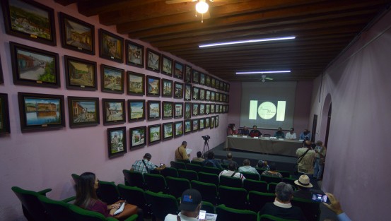 El Consejo de Turismo, Cultura y Deporte de Veracruz anunció la Subasta de arte, pintura, escultura, fotografí­a y grabado, que se realizará el 25 de septiembre a las 11:30 horas, en el Valle de la Pitaya el costo de la entrada será 150 pesos.