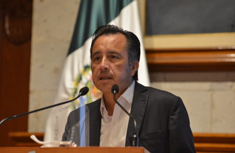 Cuitláhuac García Jiménez negó el fallecimiento de menores de edad a causa de COVID-19, como se ha reportado en algunos medios.  