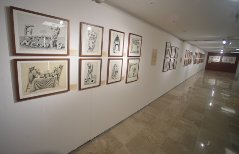 La Pinacoteca Diego Rivera del IVEC, reabre sus puertas al público a partir de este jueves, con la exposición del cariaturista Helio Flores, misma que consta de 207 obras, entre cartones y pinturas.  