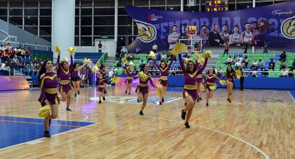 Con las noches de baloncesto regresaron dos de las tradiciones en el Nido del Halcón, las halconcitas y por supuesto, la mascota. Ahora, este sábado a las 19:00 horas, a esperar que vuelva el triunfo. 