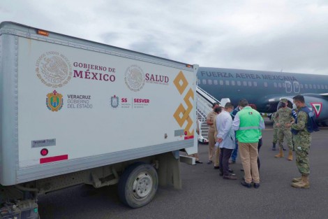 A través de redes sociales, el Gobernador Cuitláhuac García Jiménez dio cuenta de la llegada de más dosis de vacunas contra COVID-19, para continuar la aceleración del Plan de Vacunación, agradeciendo el apoyo de la Fuerza Aérea.  