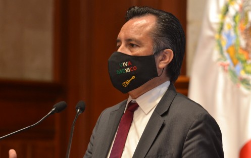 El Gobernador Cuitláhuac García Jiménez confirmó que la ceremonia del <em>Grito de Independencia</em> será virtual, con el fin de evitar contagios que se favorecerían con aglomeraciones; por ello se cerrará el Centro Histórico desde la tarde del día 15 y hasta la tarde del 16.  