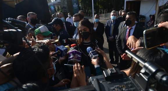 Entre la información dada en entrevista por la Fisscal, dijo que: las búsquedas de restos humanos en fosas clandestinas se han reactivado en coordinación con los colectivos de familiares;  que en el municipio de Nogales se avanza con la construcción de la Unidad Integral de Servicios Médicos Forenses, entre otros. 
