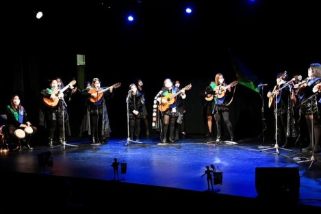 Se lleva a cabo el <em>VIII Festival de Tunas Femeniles Xalapa, Ciudad de las Tunas, las musas y los callejones</em>, entre amigos, pero para todo el mundo.  Foto: Festival de Tunas Femeniles 