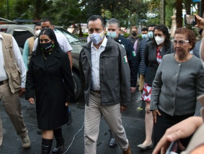 El Gobernador Cuitláhuac García hizo un exhorto a la población civil a estar prevenidos, formándose en la cultura de Protección Civil, siempre, por los fenómenos naturales que son recurrentes en nuestro estado y así reducir los daños.