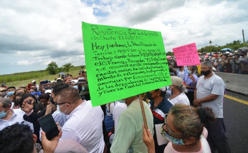 En punto de las 2 de la tarde quedó abierta la circulación de la autopista Xalapa - Veracruz. La CFE se comprometió a suspender los cortes de energía eléctrica en tanto se instala la mesa de diálogo, para lo cual se firmó una minuta por parte de los quejosos y representantes de CFE y del gobierno del estado.
