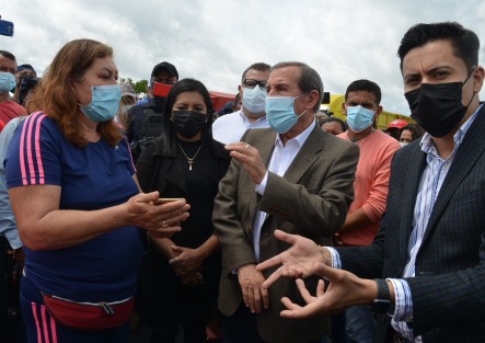 En punto de las 2 de la tarde quedó abierta la circulación de la autopista Xalapa - Veracruz. La CFE se comprometió a suspender los cortes de energía eléctrica en tanto se instala la mesa de diálogo, para lo cual se firmó una minuta por parte de los quejosos y representantes de CFE y del gobierno del estado.