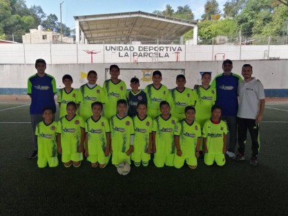 
Momentos de emociones se vivieron este fin de semana en La Liga de Fútbol Infantil y Juvenil de Banderilla. Participan Escuelas de toda la Región bien representadas por sus alumnos y padres de familia.