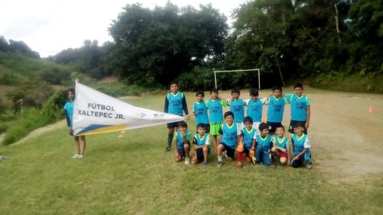 
Momentos de emociones se vivieron este fin de semana en La Liga de Fútbol Infantil y Juvenil de Banderilla. Participan Escuelas de toda la Región bien representadas por sus alumnos y padres de familia.