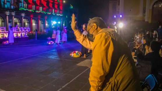 Durante el evento se contó con la presencia del alcalde de Teocelo, Mario Antonio Chama Díaz; del Titular de la Coordinación de Promoción de los Valores Cívicos y Culturales, Héctor Aguilera Lira y del Subdirector de Promoción de Valores Cívicos, Zabdiel Ceballos.
