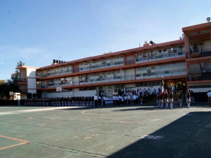 Personal de la Secundaria Técnica No. 3, de Xalapa, Ver. se dicen inconformes con los protocolos de regreso a clases presenciales, pues aunque las autoridades han tratado de ocultar los casos positivos de COVID-19 en el plantel, los mismos ya se han presentado.