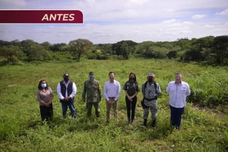 Elmandatario estatal compartió imágenes de cuando visitó hace unos meses el terreno y el avance que lleva hasta el día de hoy. Estas instalaciones se encuentran en una zona estratégica que permitirá fortalecer las acciones de seguridad en la región del Corredor Interoceánico del Istmo de Tehuantepec.
