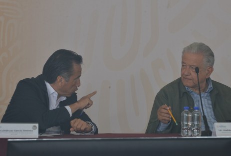 Gracias al apoyo del presidente de la República, Andrés Manuel López Obrador, fueron distribuidos un millón 433 mil 773 insumos en los municipios perjudicados por el huracán Grace, anunció el gobernador Cuitláhuac García; al mismo tiempo, informó las acciones implementadas en coordinación con la Federación. 